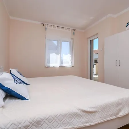 Apartment Makakada