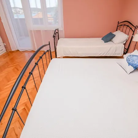Makakada Apartment Trogir